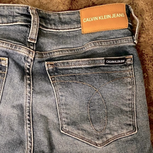 Calvin Klein Mid Waist Skinny Fit Jeans - Picture 6 of 7